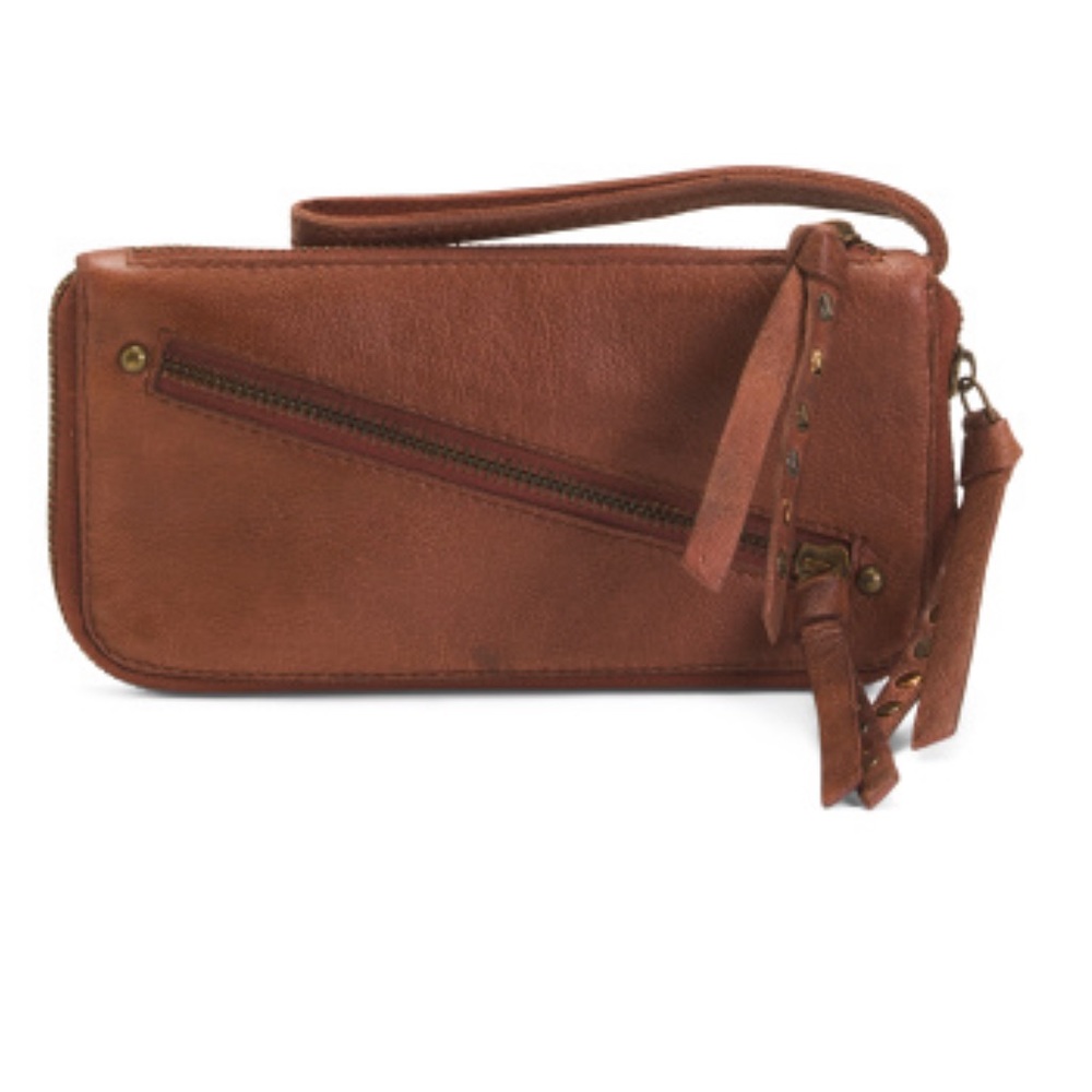 COPY - Free People 
DISTRESSED LEATHER WRISTLET WALLET new in packaging